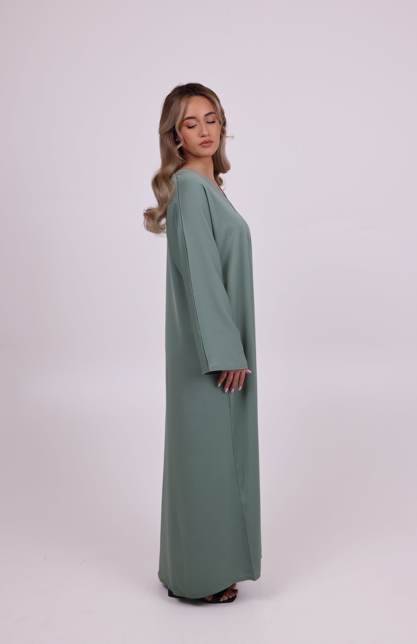 LD ESSENTIAL ABAYA MINTGREEN